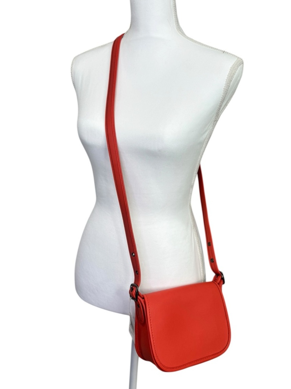 NEW Coach Saddle Bag Glovetanned Leather Deep Coral - Picture 2 of 11